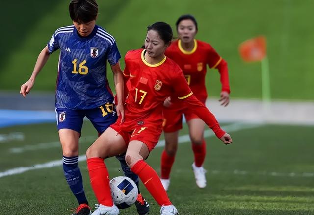 半岛体育在线登录-现代女足出征国际赛场，期待佳绩而归