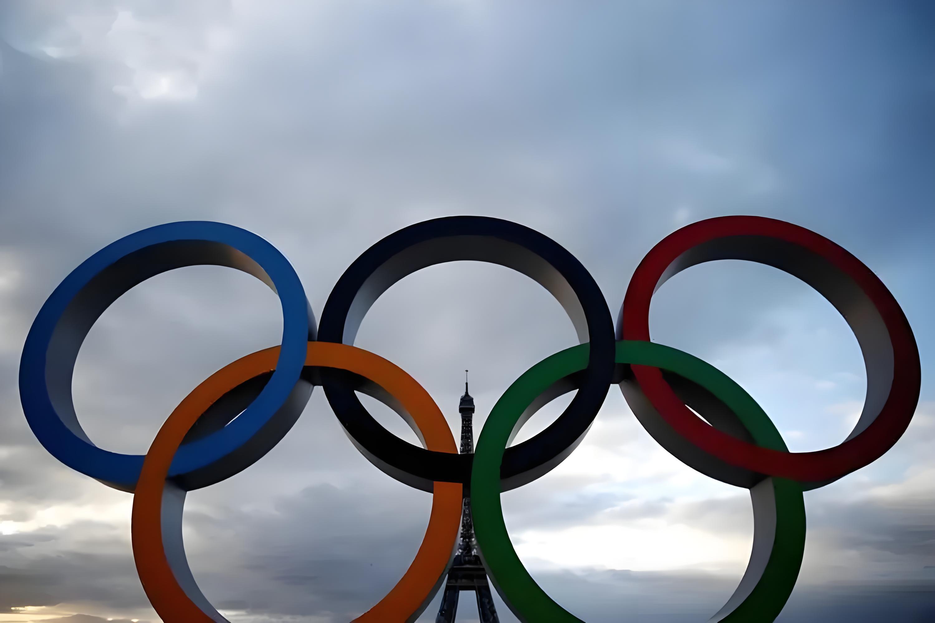 半岛体育官方登录入口-运动健儿奋发图强夺得胜利！