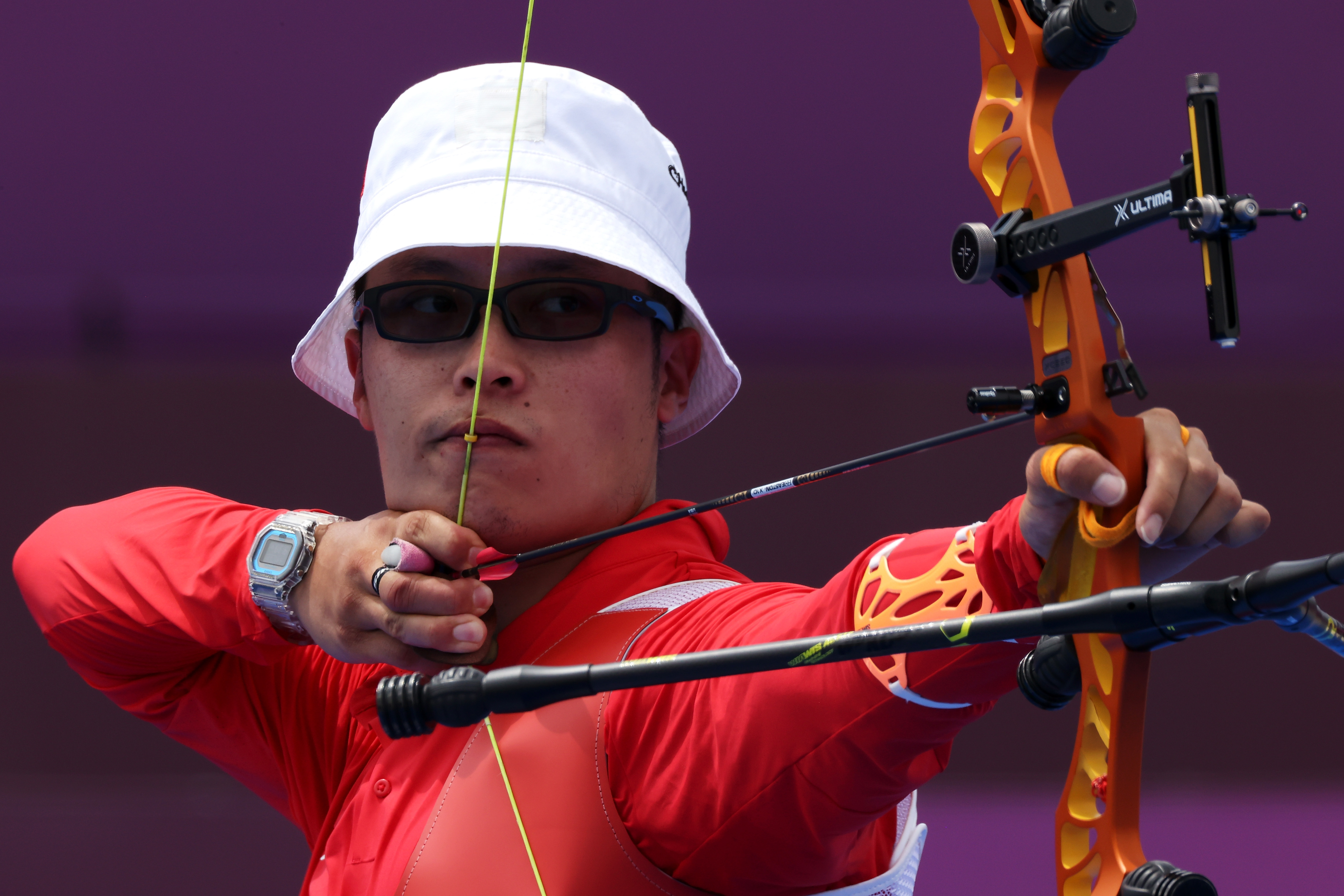 挪威射箭选手飘射箭矢，锁定金牌