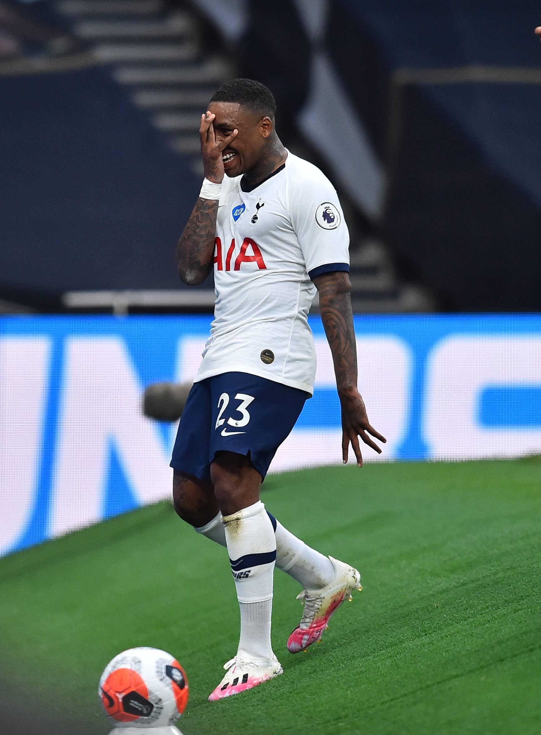 半岛体育网址-博洛尼亚主场战平热那亚，难分高下的简单介绍