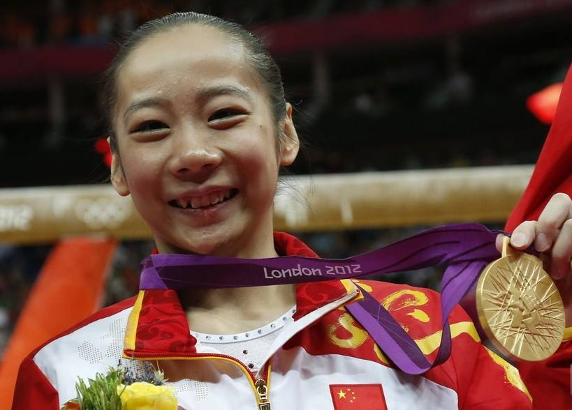 半岛体育投注-体操新星光芒四射，夺得金牌