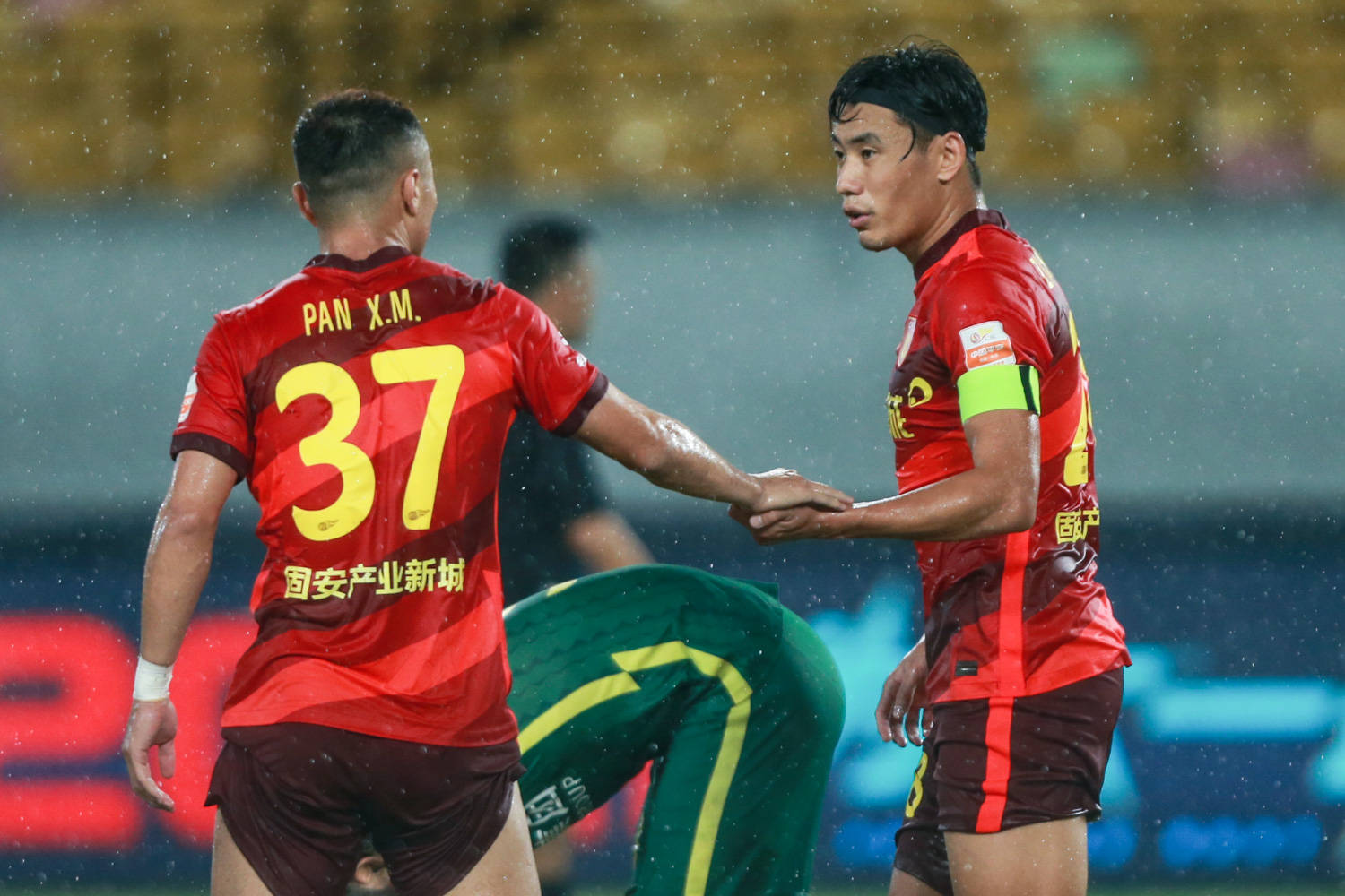 包含河北精英队成功扳回一局,备战接下来的比赛的词条 包含河北精英队成功扳回一局,备战接下来的比赛的词条