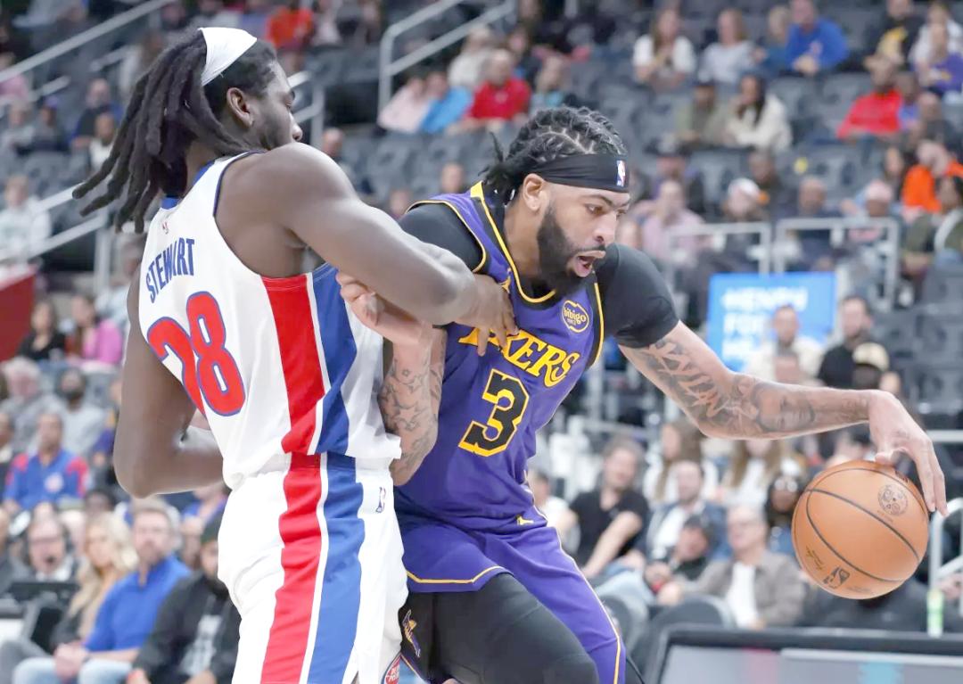 魔术惨败湖人，戴维斯轰41分的简单介绍