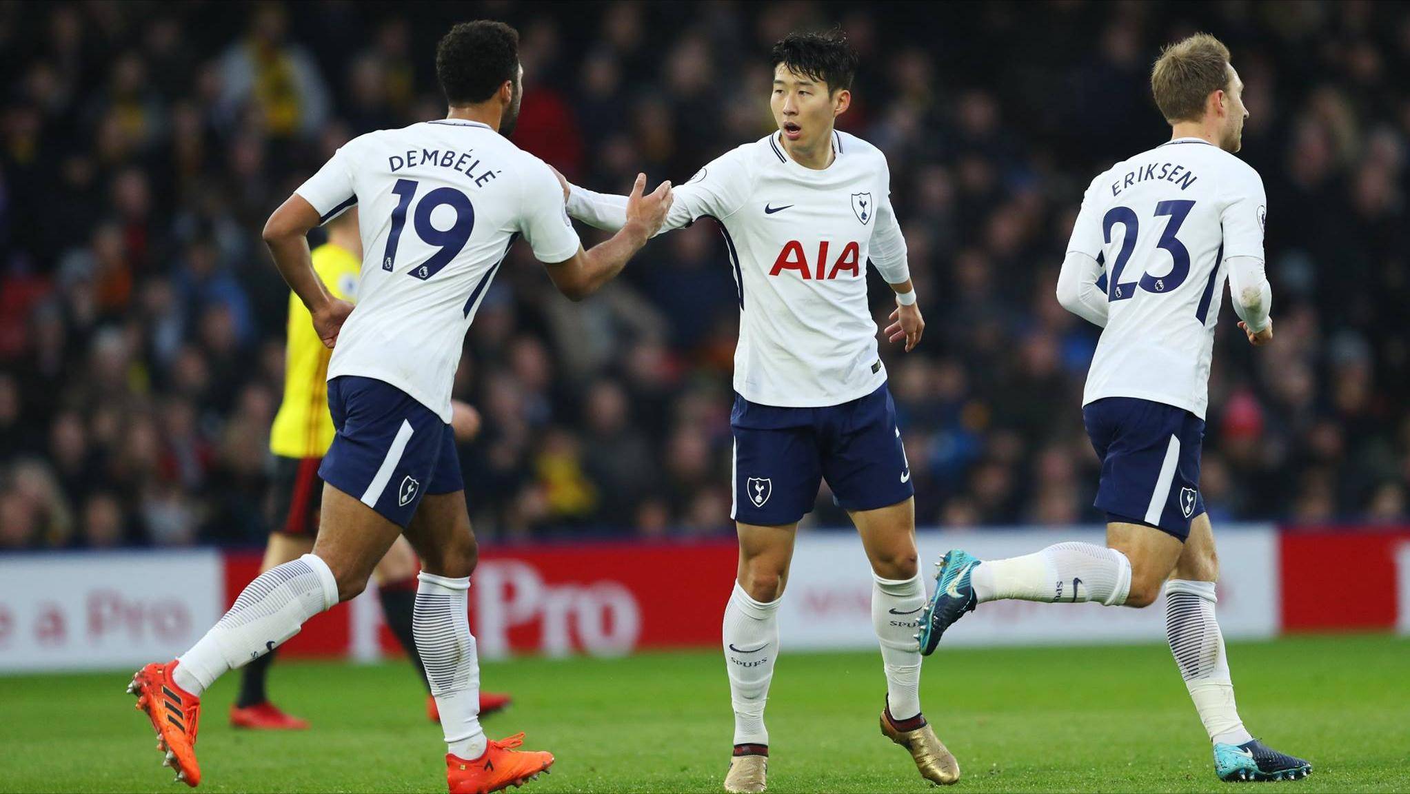 半岛体育直播-狼队主场惊险逼平热刺，保持不败