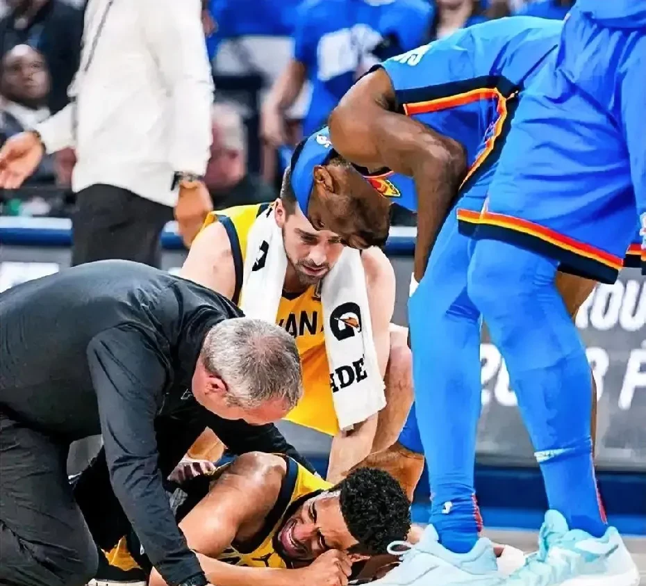 各队实力悬殊,比赛场面一边倒 各队实力悬殊,比赛场面一边倒