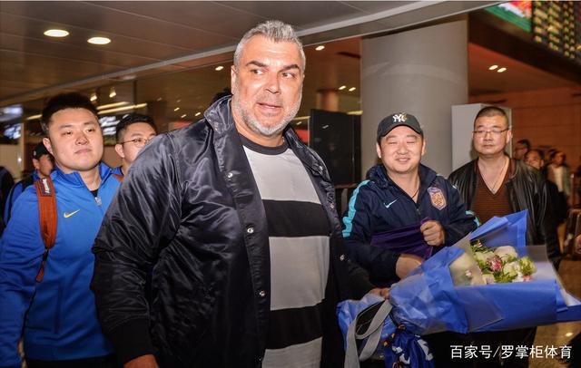 半岛体育官网-苏宁客场惨败主帅大力调整阵容