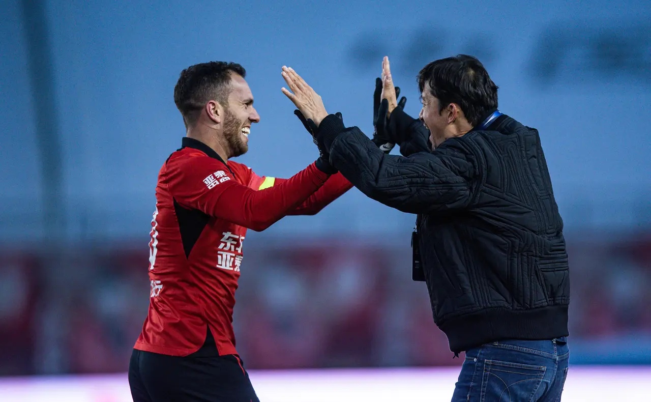 半岛体育培训-伤愈复出！重要球员回归球队备战的简单介绍