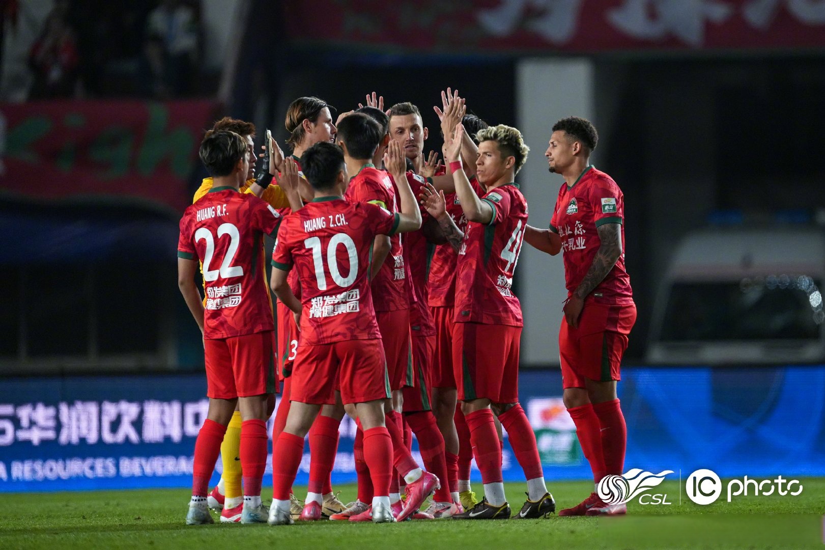 伤愈复出！重要球员回归球队备战的简单介绍