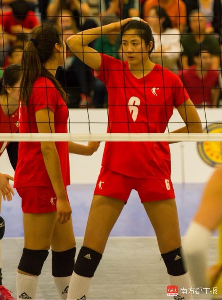 美国排球队凭实力夺冠,称霸赛场 美国排球队凭实力夺冠,称霸赛场