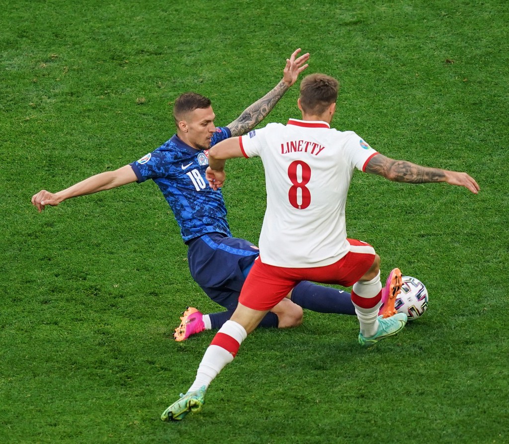 斯洛伐克惜败波兰，晋级压力不小的简单介绍