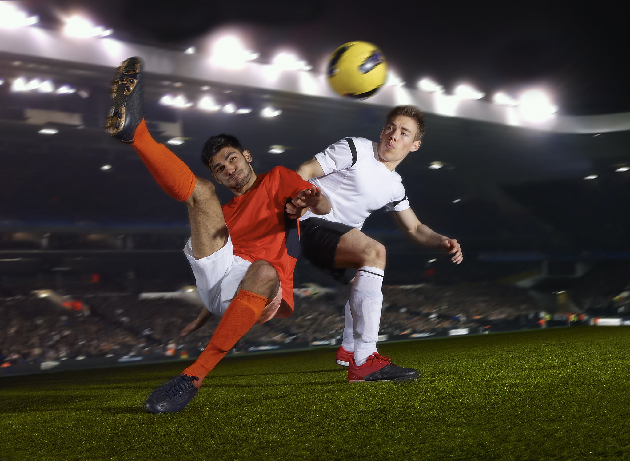 半岛体育网页版登录入口-法国篮球运动员在球场上奋战