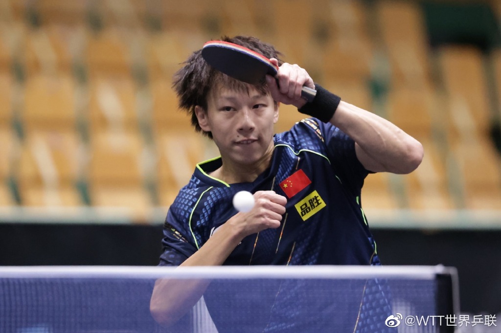 半岛体育官方入口-卢森堡击剑选手夺冠，剑法高超